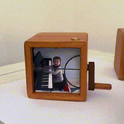 Custom Flipbook Frame Animation Machine Mechanical Hand Motion Photo Cube Album with Light